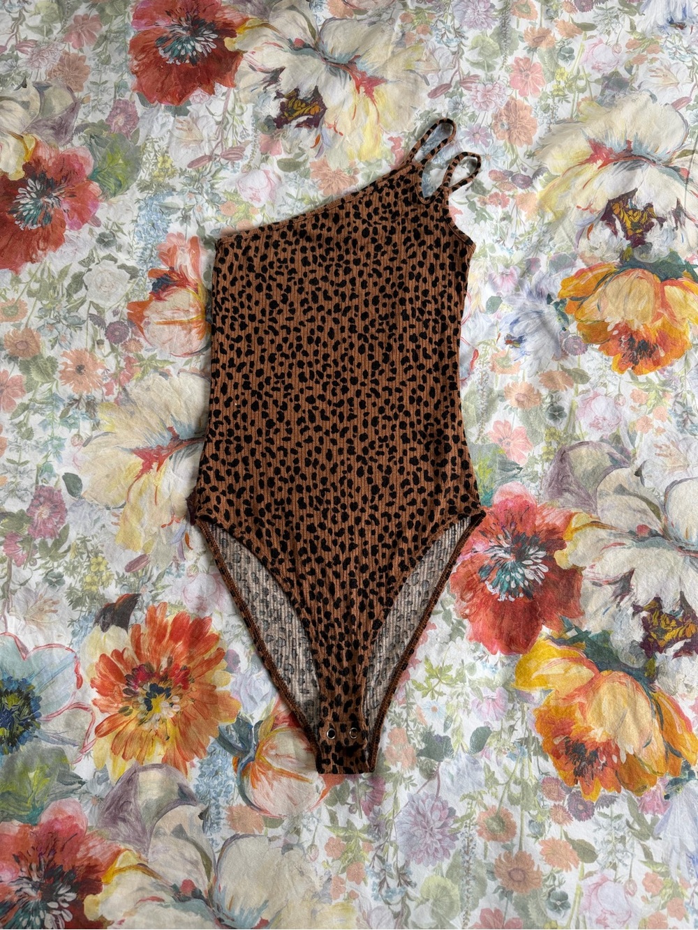 One-Shoulder Leopard Print Bodysuit